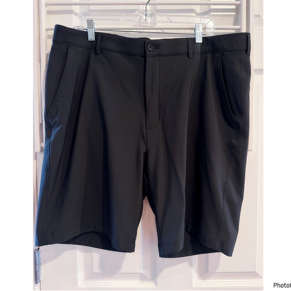 Greg Norman Black Golf Button Shorts Size 40 Athleisure Resortwear